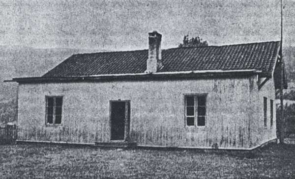 Buvollen gamle skole fra 1872/73 (Kilde: Fåberg og Lillehammer historielags årbok 1991)